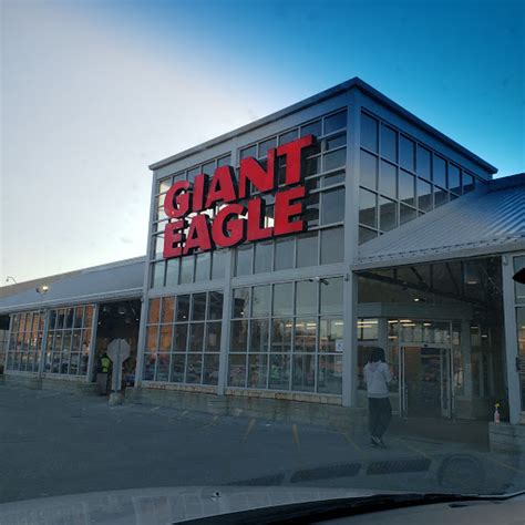 Giant eagle lakewood - About Giant Eagle. Founded in 1931, Giant Eagle is one of the 40 largest privately-held and family-operated companies in the USA. Giant Eagle serves more than five million customers annually through nearly 400 retail locations in Pennsylvania, Ohio, West Virginia and Maryland. Giant Eagle is based in Pittsburgh, PA. 